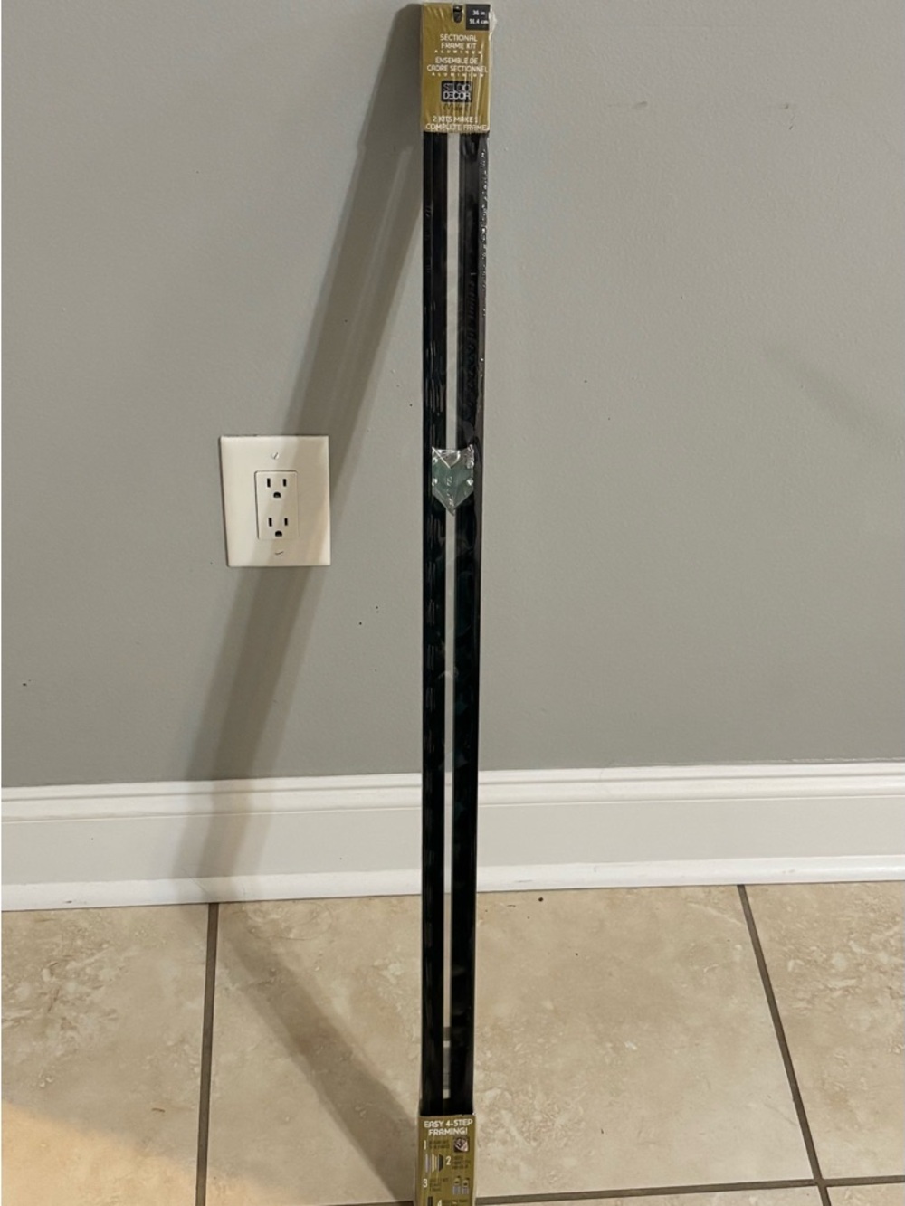 Black Wall Display Rail for Picture Hanging - Unbranded